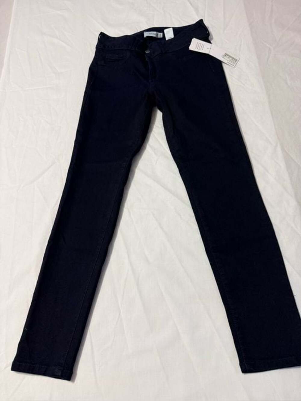 NWT JustFab Women's Black/blue Skinny Jeans Size 32 Waist
